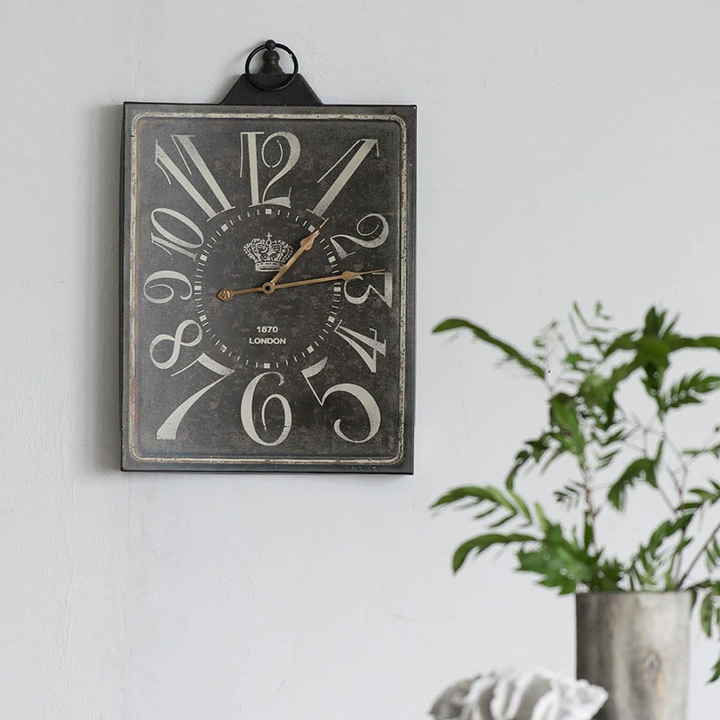 Vintage Style Black and White Iron Wall Clock